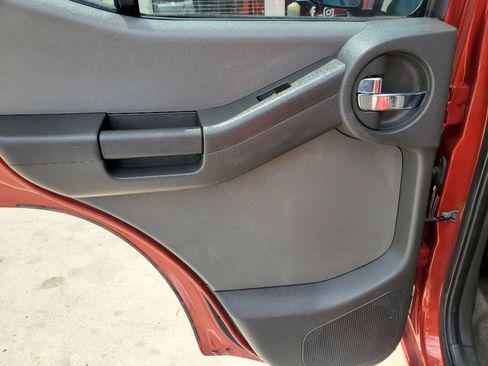 Used 2013 Nissan Xterra X RWD image 19