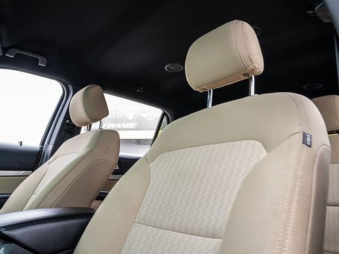 Used 2016 Ford Explorer FWD image 25