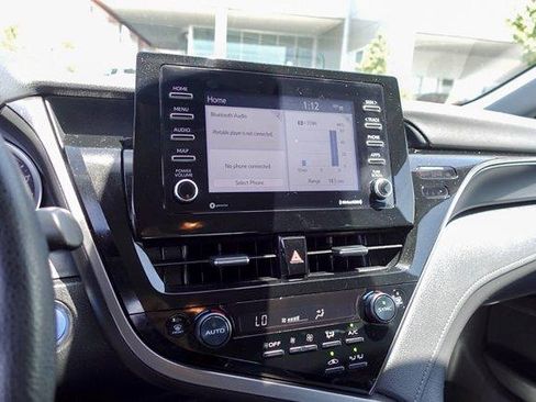 Used 2021 Toyota Camry LE FWD image 16