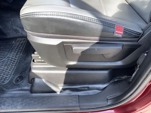 Used 2024 RAM 2500 Tradesman w/ Chrome Appearance Group image 10