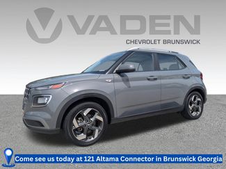 Used 2023 Hyundai Venue SEL w/ Cargo Package video 1