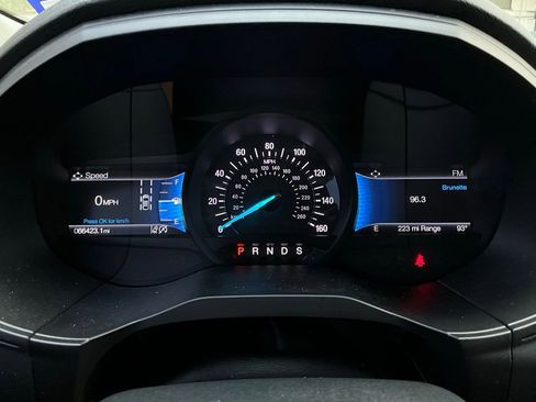 Used 2022 Ford Edge SE w/ Black Appearance Package image 36