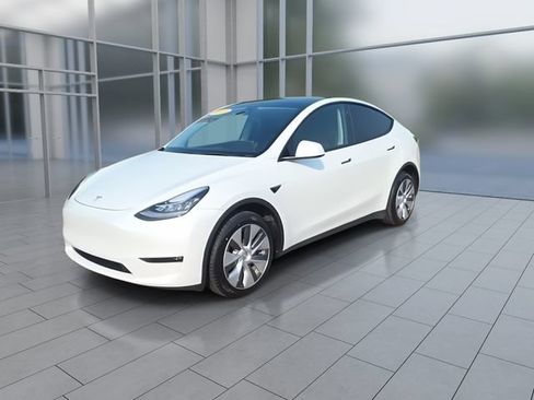 Used 2023 Tesla Model Y Performance AWD/4WD image 4