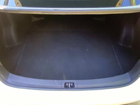 Used 2020 Toyota Corolla LE FWD image 27