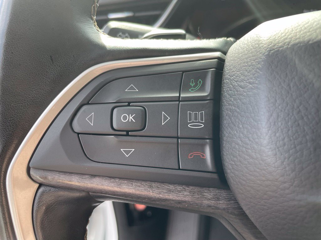 Used 2021 Jeep Grand Cherokee L Limited w/ Luxury Tech Group II AWD/4WD image 17