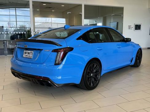 Used 2022 Cadillac CT5 V Blackwing w/ Carbon Fiber Package 2 RWD image 7
