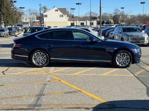 Used 2025 Genesis G80 2.5T image 7
