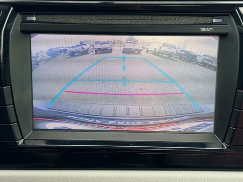 Used 2016 Toyota Corolla LE image 33