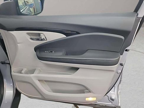 Used 2022 Honda Pilot Touring image 33