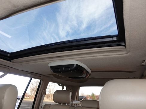 Used 2002 Toyota Land Cruiser AWD/4WD image 87