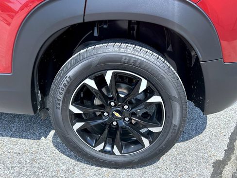 Used 2022 Chevrolet TrailBlazer LT w/ Sun and Liftgate Package AWD/4WD image 22