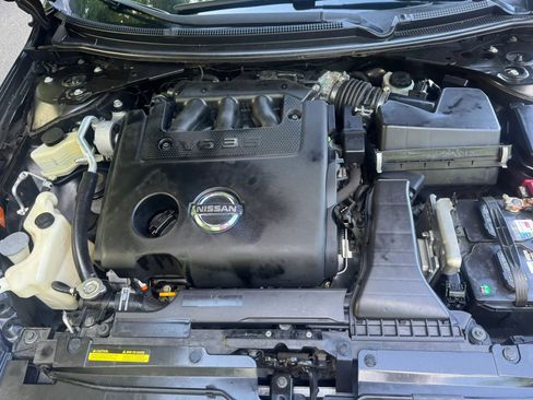 Used 2012 Nissan Altima 3.5 SR w/ Sport Pkg FWD image 25