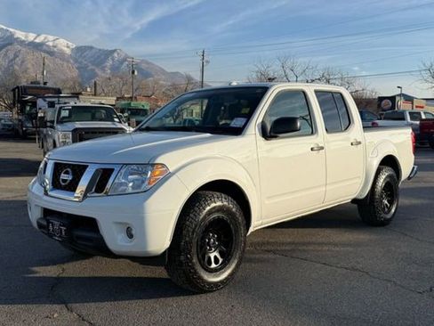 Used 2017 Nissan Frontier SV w/ SV Value Truck Package image 2