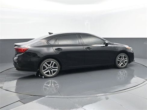 Used 2019 Kia Forte S image 21