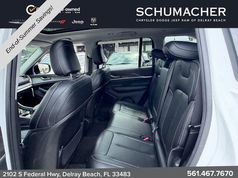 Certified 2023 Jeep Grand Cherokee Limited AWD/4WD image 13