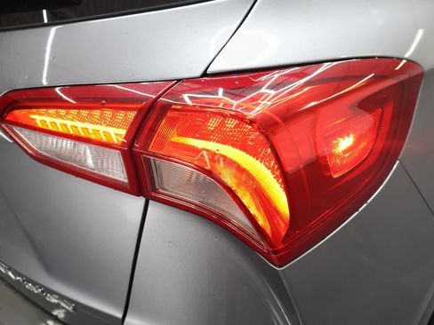 Used 2019 Buick Envision Essence image 29