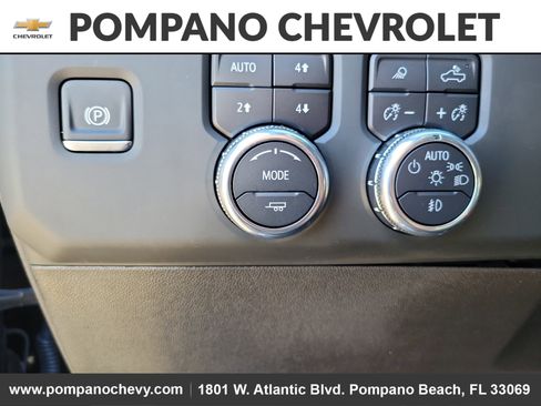 Used 2024 GMC Sierra 2500 AT4X image 19