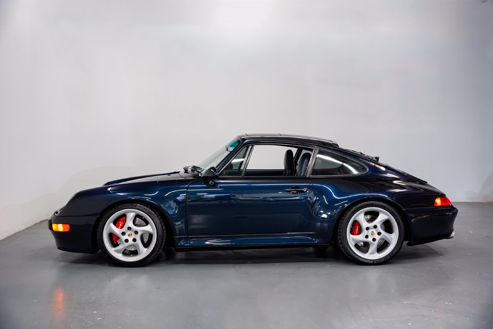 Used 1996 Porsche 911 Carrera 4S AWD/4WD image 7
