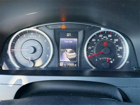 Used 2017 Toyota Camry XSE image 36