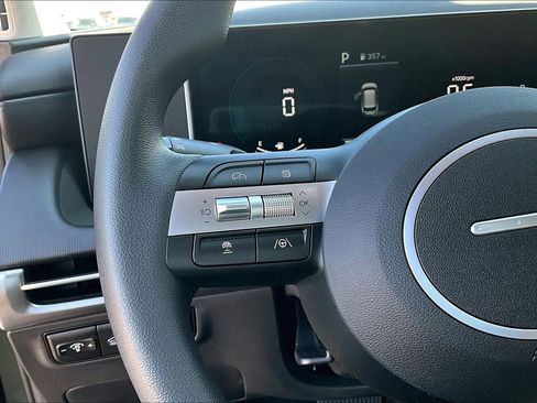 Used 2025 Hyundai Tucson SEL image 23