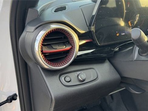 New 2026 Chevrolet Trax RS w/ Sunroof Package image 19