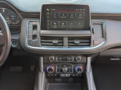 Used 2023 GMC Yukon SLT w/ SLT Luxury Package image 27