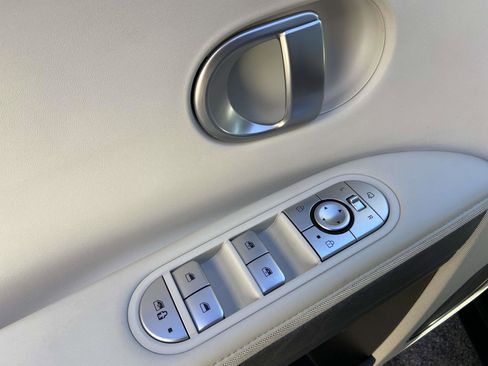 Used 2022 Hyundai Ioniq 5 SEL image 15