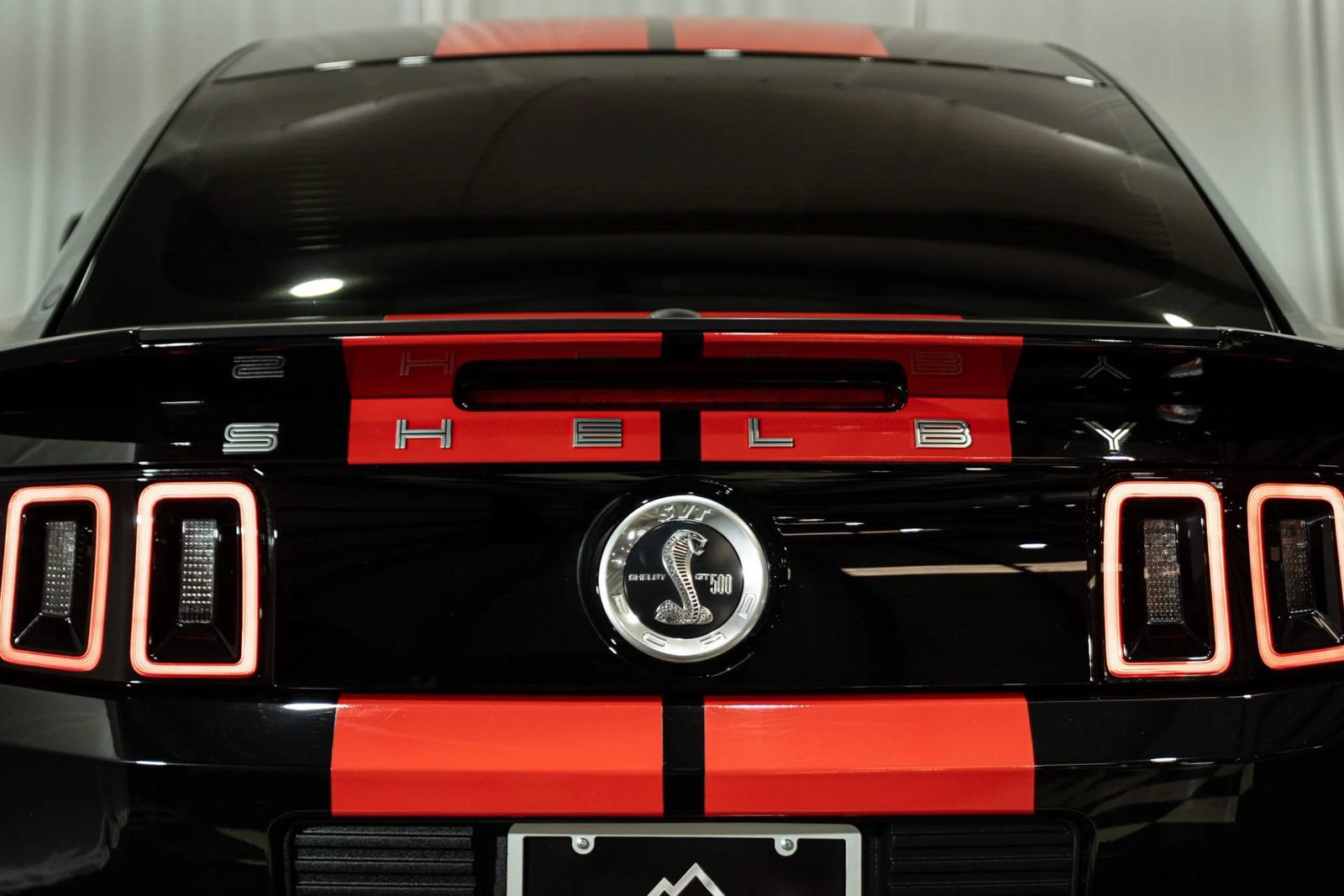 Used 2013 Ford Mustang Shelby GT500 w/ Electronics Pkg RWD image 7