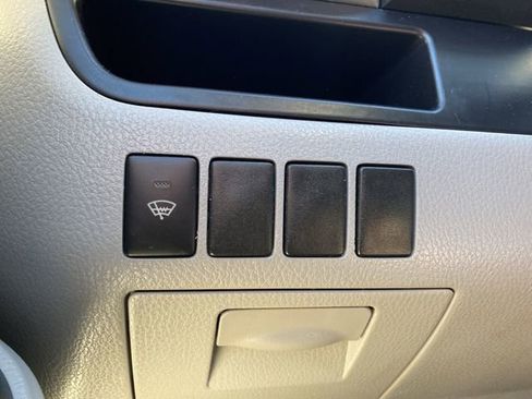 Used 2015 Toyota Highlander LE image 23