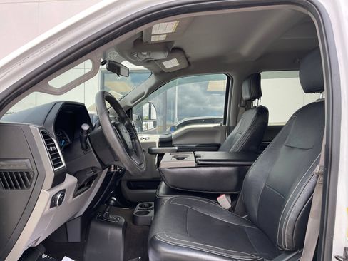 Used 2017 Ford F250 XLT AWD/4WD image 9