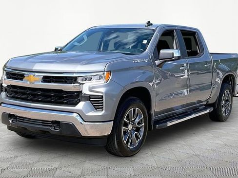 Used 2023 Chevrolet Silverado 1500 LT AWD/4WD image 3