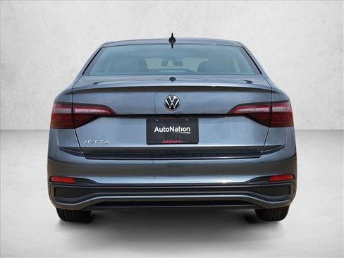 Used 2022 Volkswagen Jetta S FWD image 5