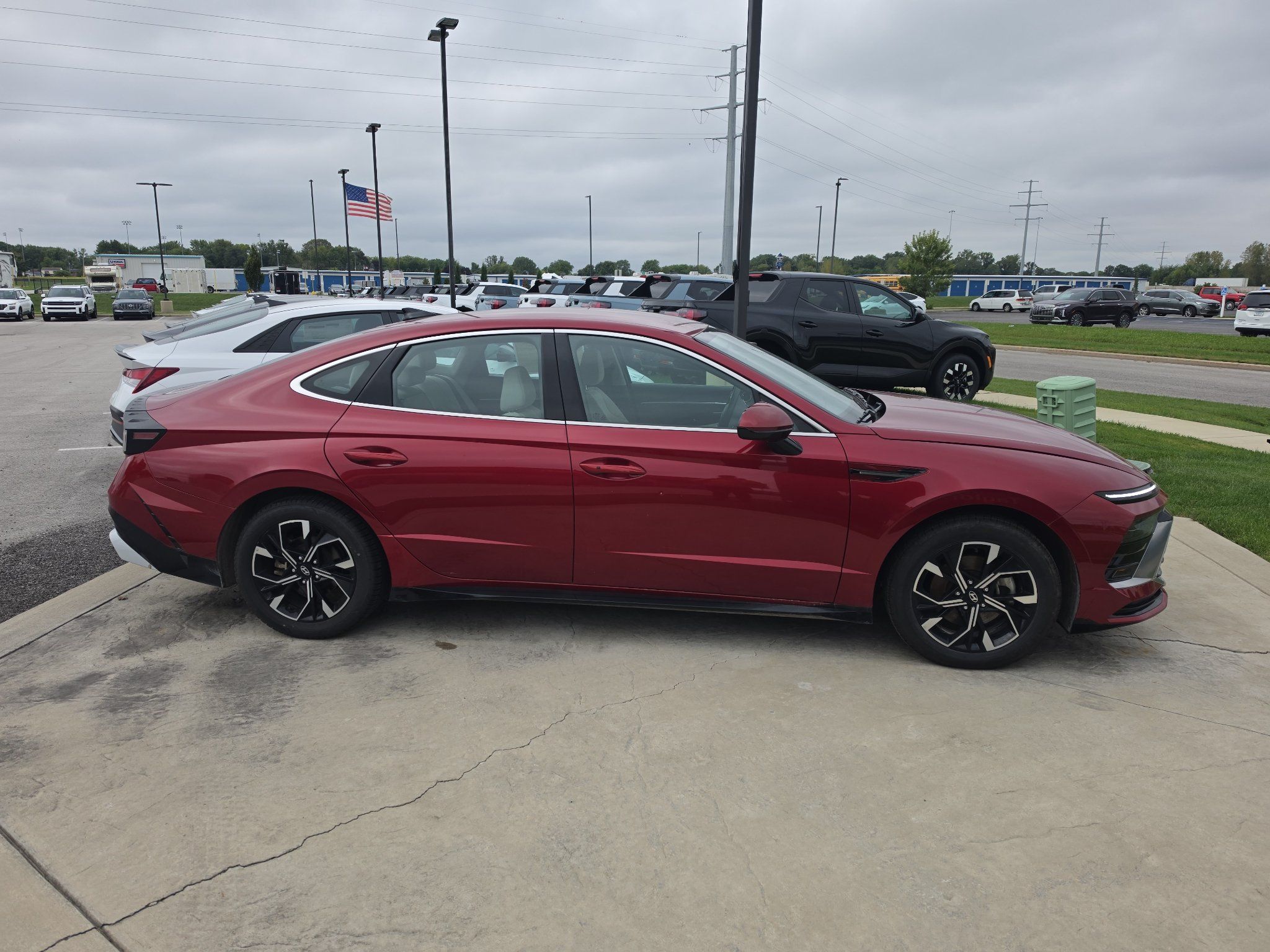 Used 2024 Hyundai Sonata SEL FWD image 4