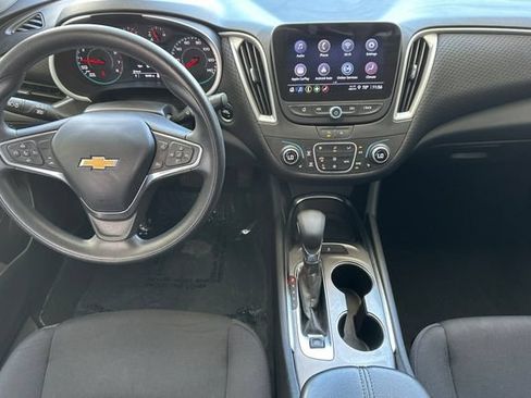 Used 2023 Chevrolet Malibu LT FWD image 15