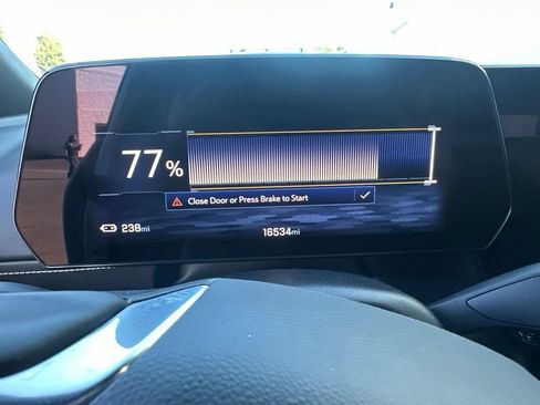 Used 2024 Chevrolet Blazer EV LT AWD/4WD image 16