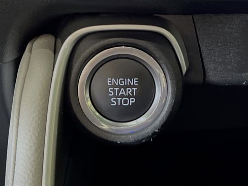 Used 2024 Toyota Grand Highlander Limited image 23