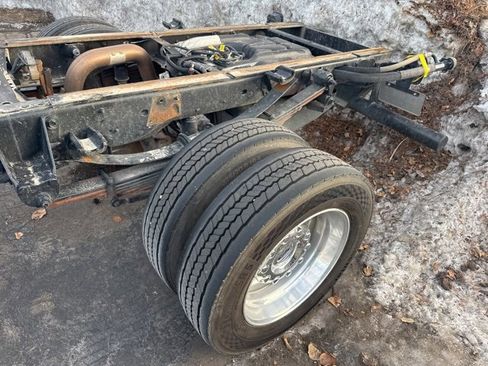 Used 2024 Ford F550 4x4 SuperCab Super Duty w/ XLT Value Package image 7