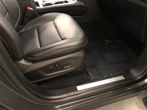 Used 2023 Ford Explorer Limited w/ Limited Technology Package image 37