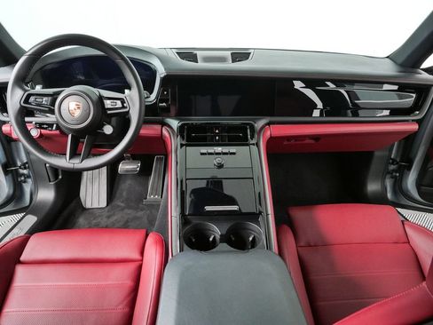 Certified 2024 Porsche Panamera 4 AWD/4WD image 18