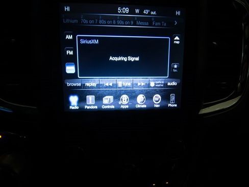 Used 2016 RAM 1500 Laramie w/ Convenience Group image 14