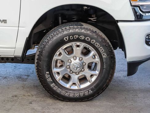 Used 2024 RAM 2500 Laramie AWD/4WD image 11