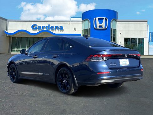 Used 2025 Honda Accord SE image 4