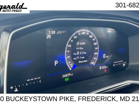 Used 2024 Volkswagen Jetta SE image 18