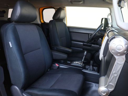 Used 2007 Toyota FJ Cruiser 4WD image 19