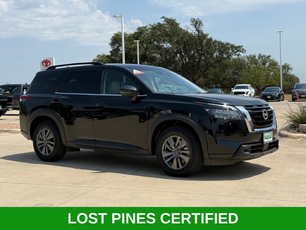 Used 2024 Nissan Pathfinder SV FWD image 6