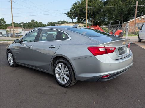 Used 2024 Chevrolet Malibu LT FWD image 3