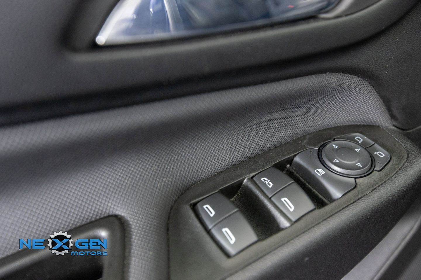 Used 2022 Chevrolet Equinox RS w/ LPO, Floor Liner Package FWD image 13