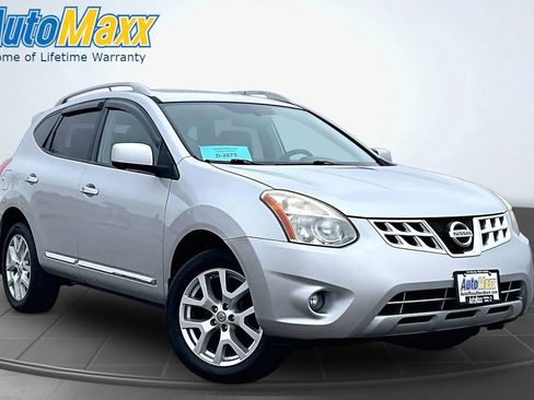 Used 2013 Nissan Rogue SL AWD/4WD image 3