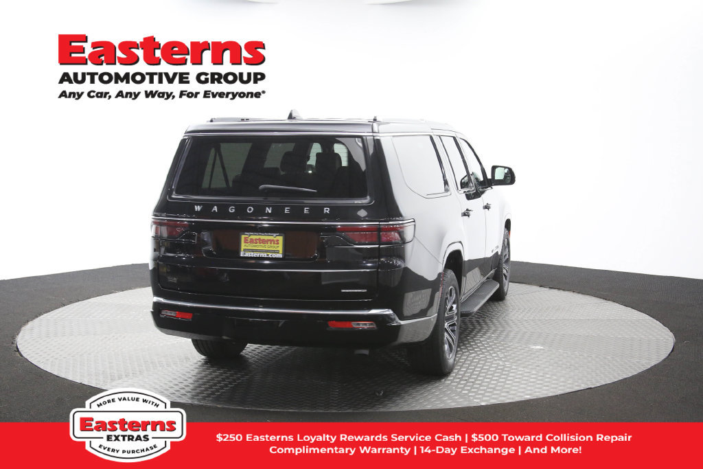 Used 2024 Jeep Wagoneer L Series II RWD image 47