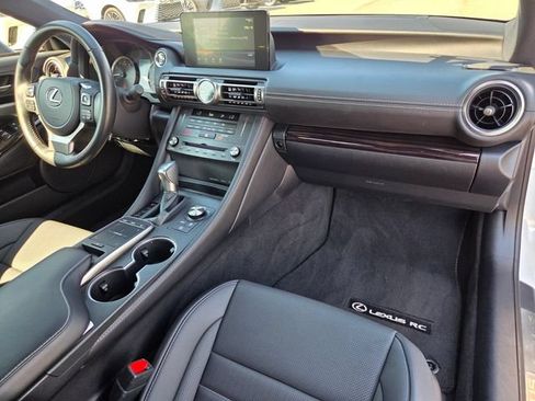 Used 2024 Lexus RC 300 RWD image 17